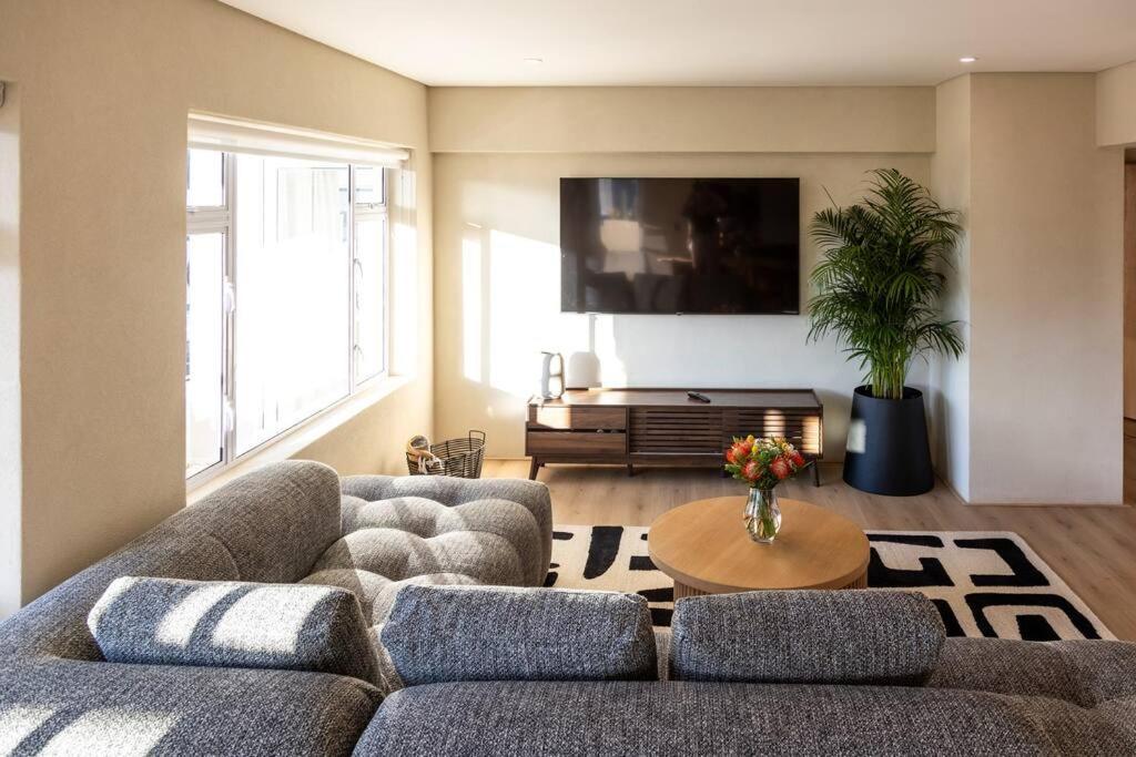 Magic On Main Apartment *